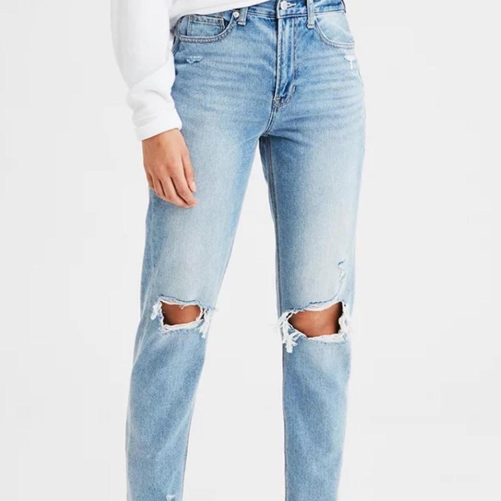 American Eagle Mom Straight Jean
